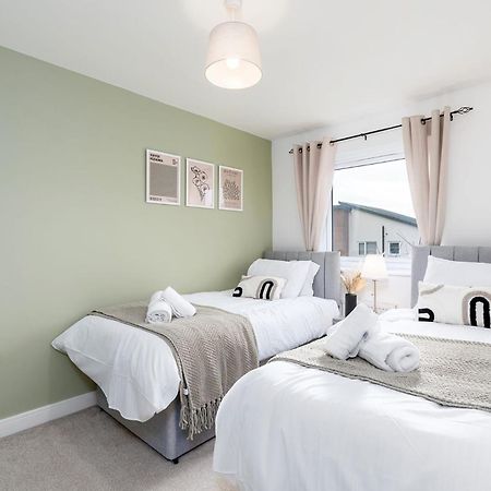 6 Guests - 3 Bedrooms - Free Wi-Fi - مانشستر المظهر الخارجي الصورة