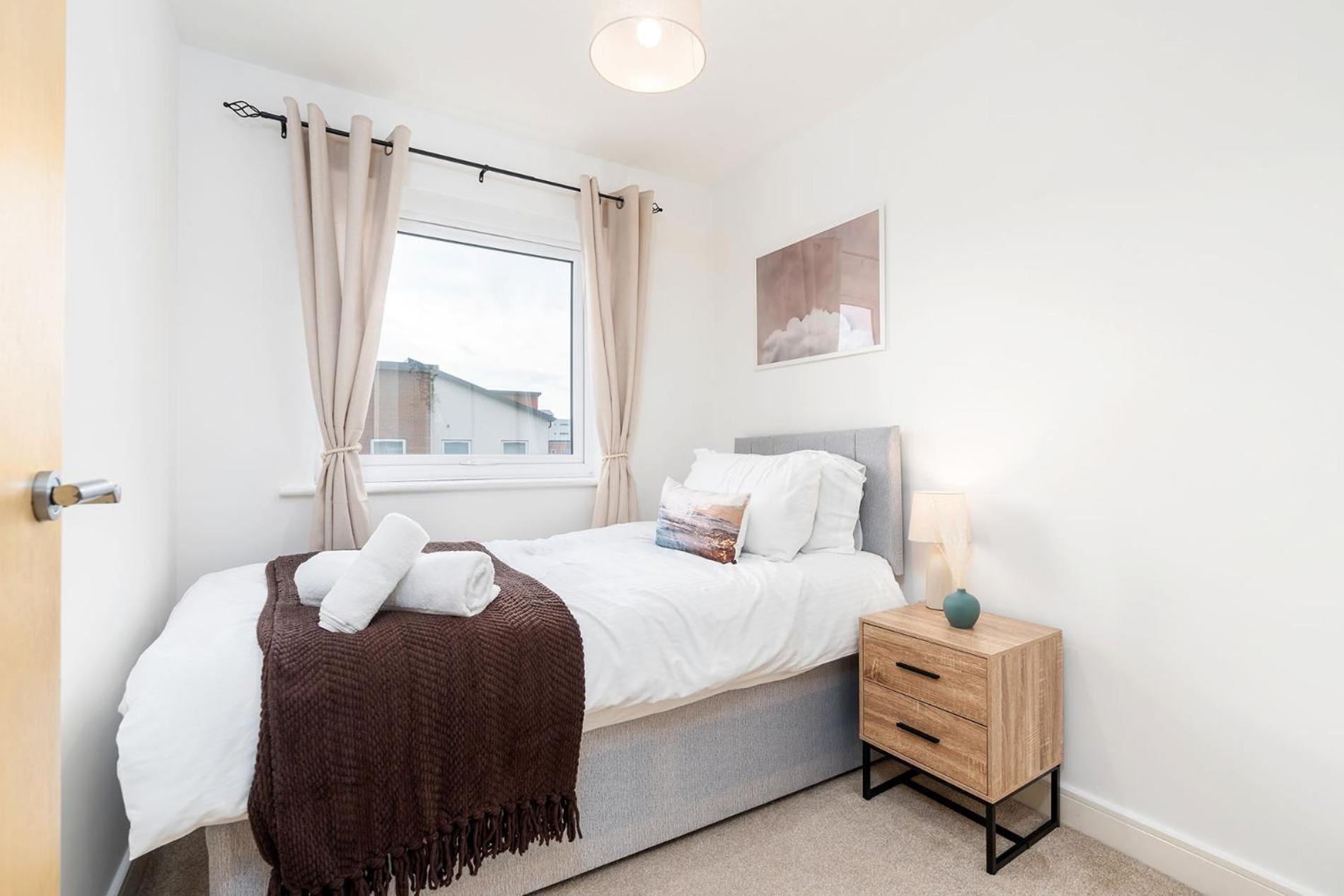 6 Guests - 3 Bedrooms - Free Wi-Fi - مانشستر المظهر الخارجي الصورة