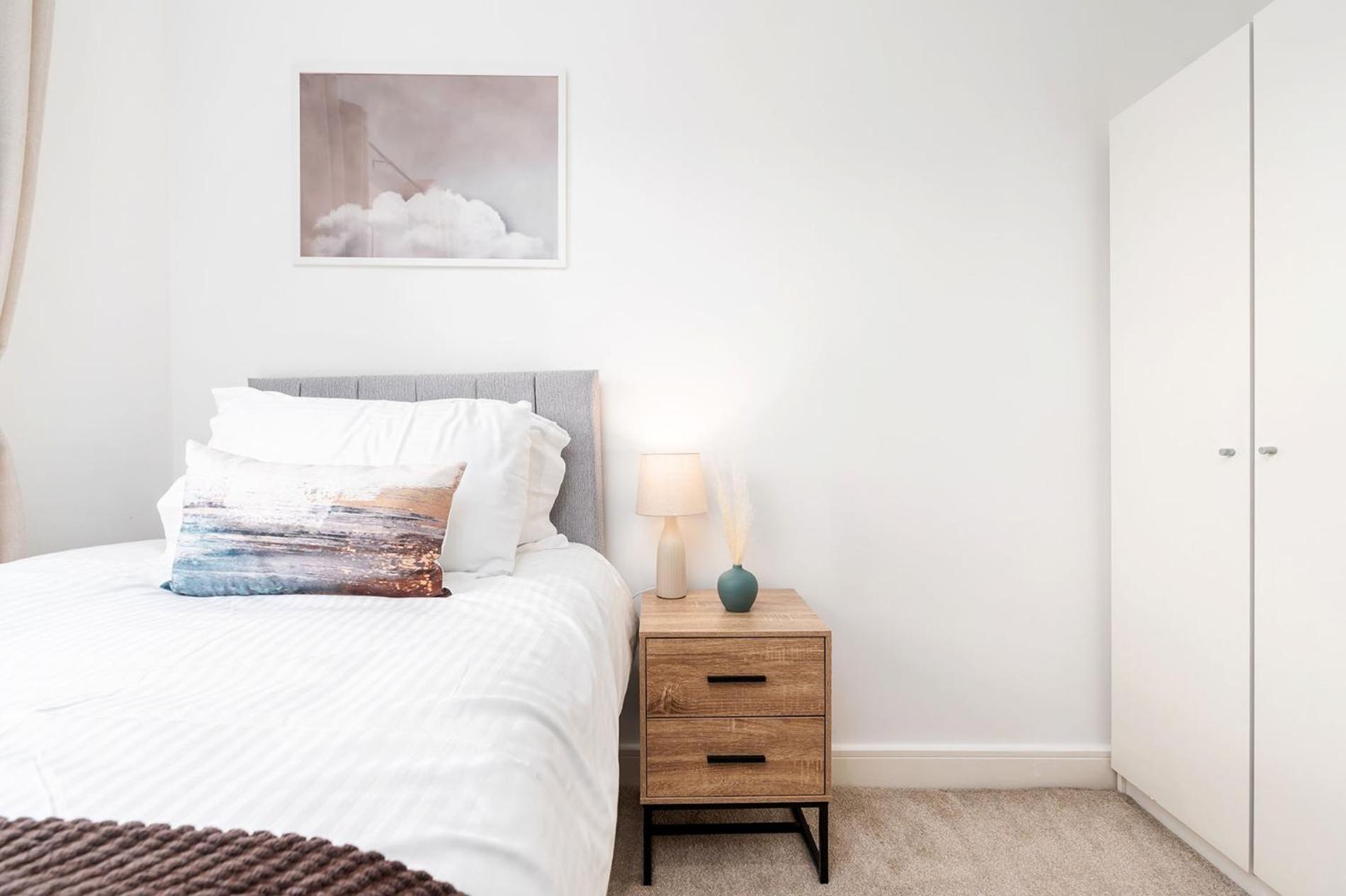 6 Guests - 3 Bedrooms - Free Wi-Fi - مانشستر المظهر الخارجي الصورة